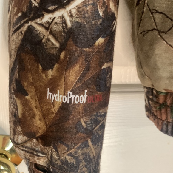 Field and Stream real tree coat. Matching overalls listed separately. - Picture 6 of 8